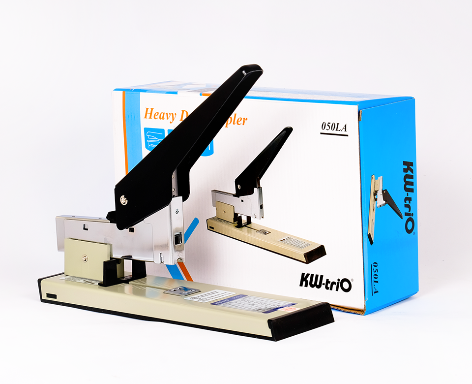  Dập Ghim Đại 050LA 