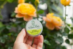 Cao Ấm - Cao sáp tinh dầu tràm gió