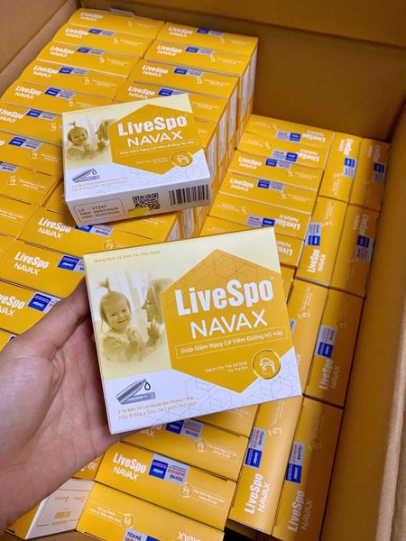Navax vàng sơ sinh - Hộp 5 ống - LIVESPO - Lợi khuẩn vệ sinh tai mũi họng, giảm sổ mũi nghẹt mũi 0+