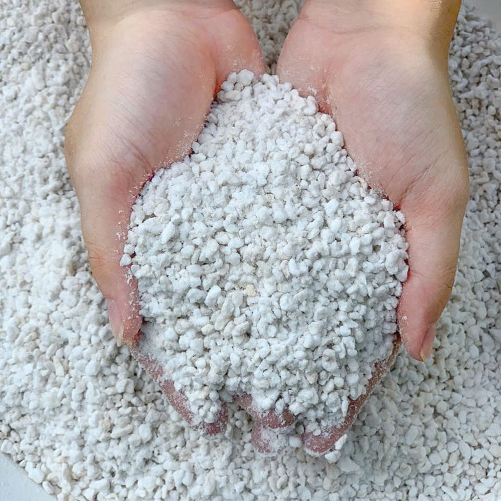  Đá Perlite VIETPOT, bao 5 lít, 400gr, size 3-6mm, hợp chất tự nhiên, trồng rau, thủy canh. 