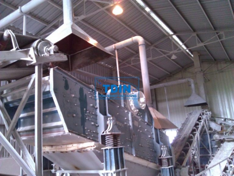 Máy hút bụi công nghiệp cho nhà xưởng