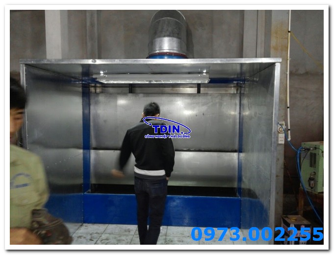 Phòng sơn nội thất 2 người phun