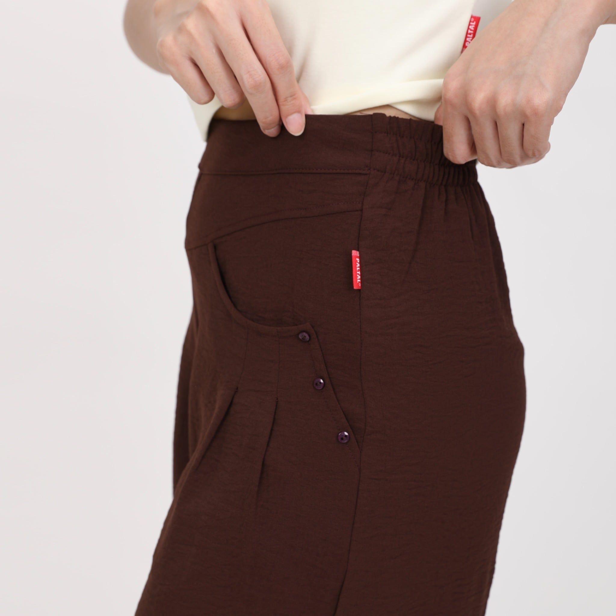 Quần thể thao nữ ống lửng chất đũi 338p 8522