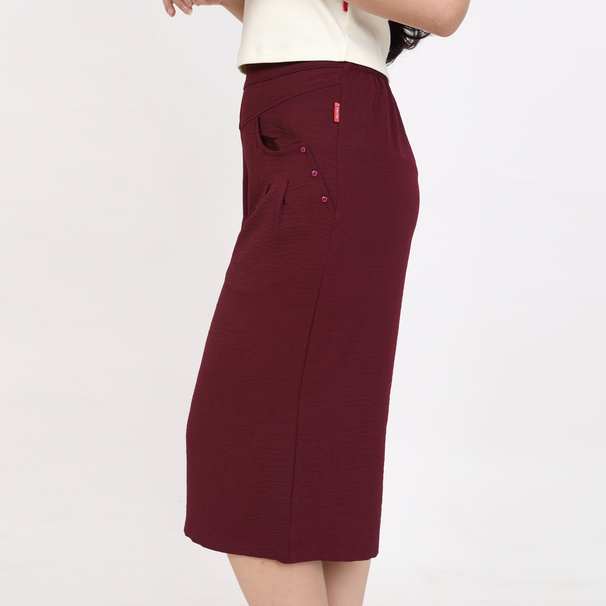 Quần thể thao nữ ống lửng chất đũi 338p 8522
