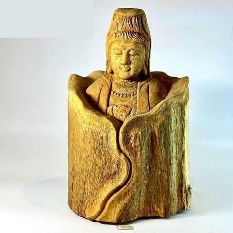 Tượng Quan Âm Bằng Gỗ Trầm Hương