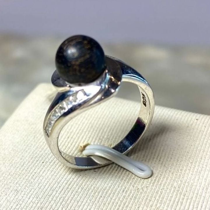 Nhẫn Bạc Phối Hạt Trầm Hương Phúc Linh