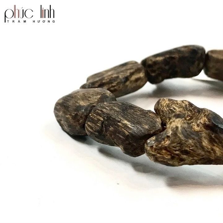 Vòng tay Phúc Linh Núi Lào Gụ Nhỏ