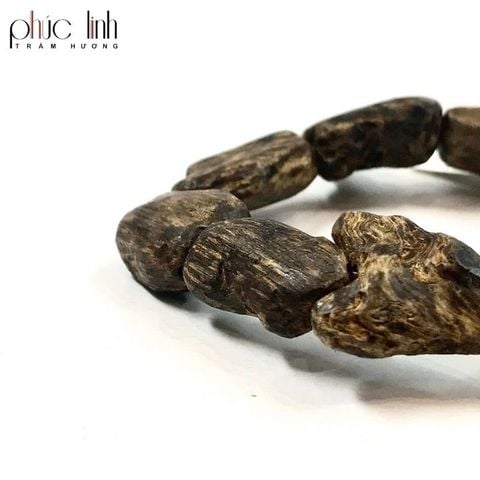 Vòng tay Phúc Linh Núi Lào Gụ Nhỏ