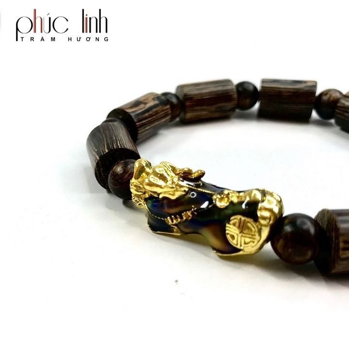 Vòng Tay Phúc Linh Sánh Khúc Xám Phối Tỳ Hưu Kim Mã