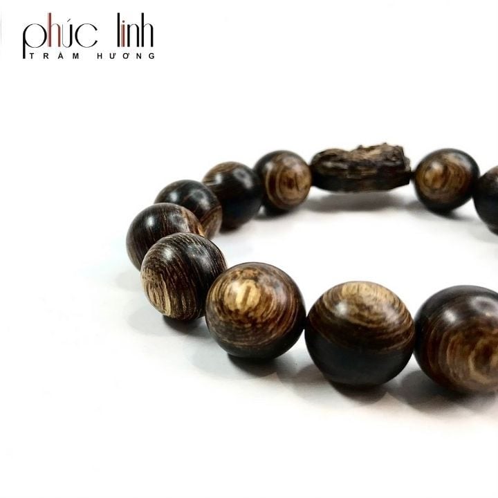 Vòng Tay Phúc Linh Sánh Quằn 10 Ly Phối Charm Sánh Tỳ Hưu
