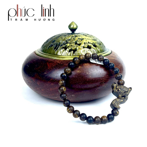 Vòng Tay Phúc Linh Sánh Quằn 6ly Phối Charm Trầm Hồ Ly