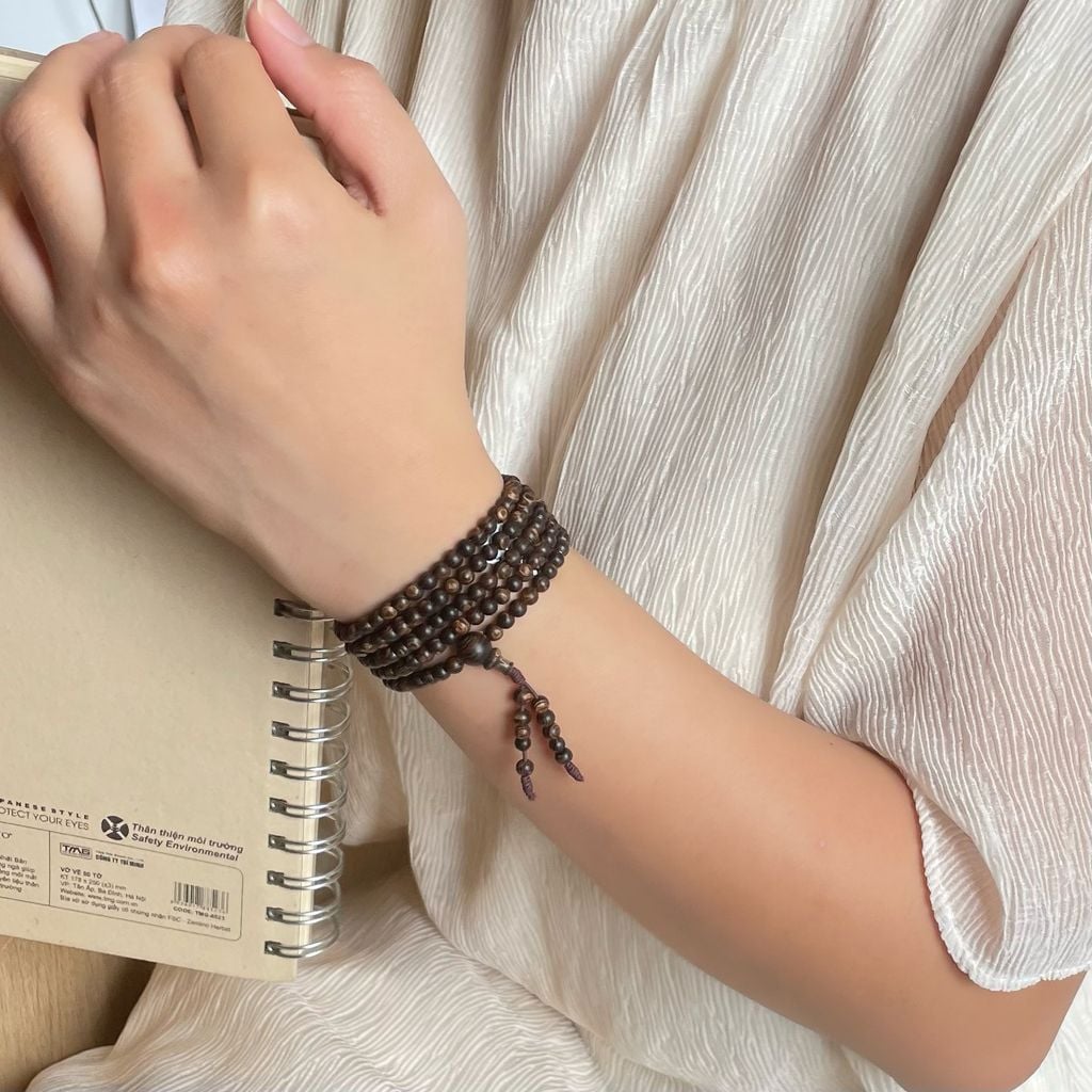 Vòng Cổ Phúc Linh Sánh Quằn 4ly 216 hạt