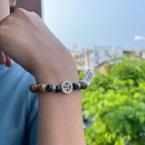 Vòng Tay Phúc Linh Tốc Xám Quằn 10ly Phối Charm Bánh Xe Bạc 1 Mặt