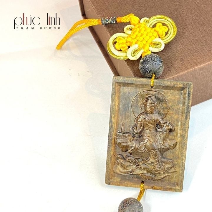 Dây Trầm Indo Treo Ô Tô Mặt Phật Hình Vuông