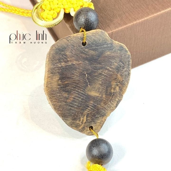 Dây Treo Ô Tô Trầm Indo Miếng Nhỏ Trơn
