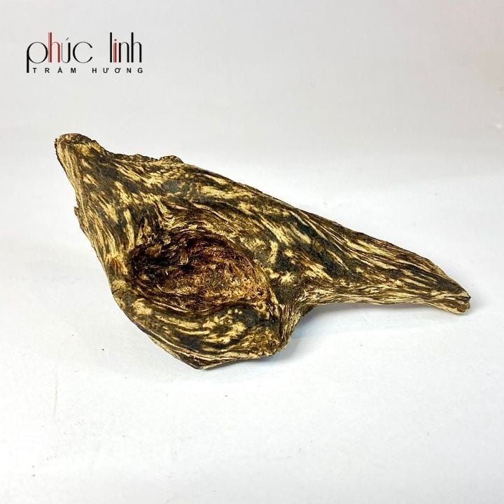 Gụ Trầm Hương Loại I Cục Trầm Hương