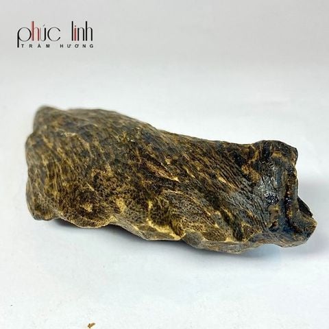 Cục Trầm Cầm Tay PHÚC LINH – Nhỏ