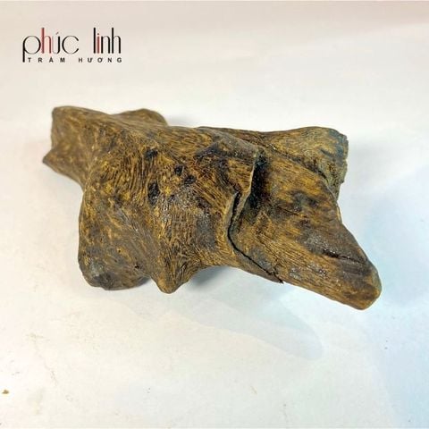 Cục Trầm Cầm Tay PHÚC LINH – Nhỏ