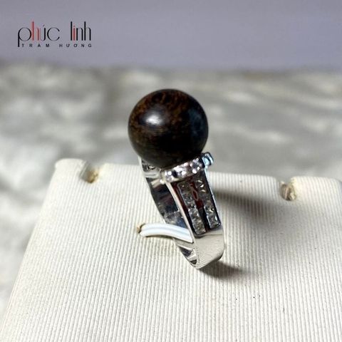 Nhẫn Bạc Mix Hạt Trầm Phúc Linh