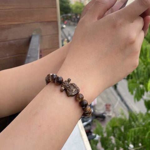 Vòng Tay Phúc Linh Sánh Quằn 8ly Phối Charm Sánh Thần Tài