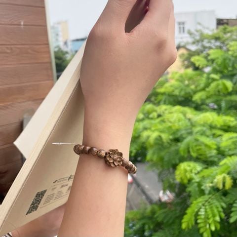 Vòng Tay Phúc Linh Tốc Xám Lào 6ly Phối Charm Trầm Hoa Sen
