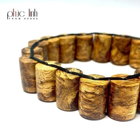 Vòng Tay Trầm Hương Kiểu Đồng Hồ PHÚC LINH