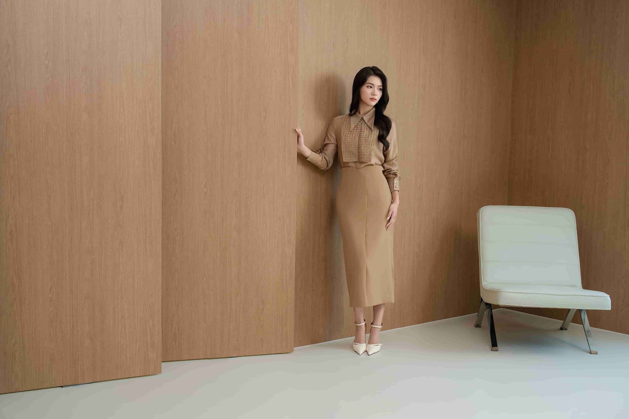 Chân Váy Cạp Cong Dáng Thẳng Midi Nữ Aristina 9SK005BH0