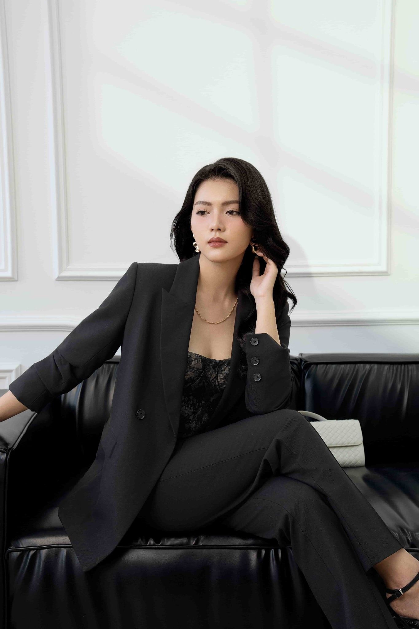 Áo Blazer Thân Sau Trang Trí Cắt Lazer Lá Tre Nữ Aristina 9BZ002BH0