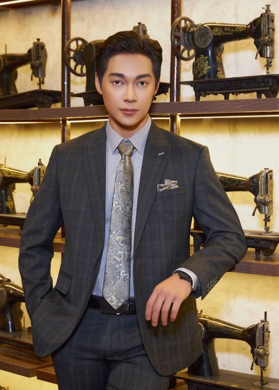 Vest nam