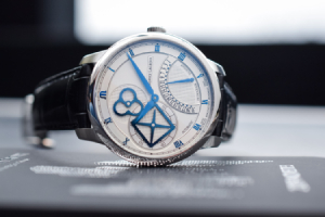 MASTERPIECE Square Wheel Retrograde