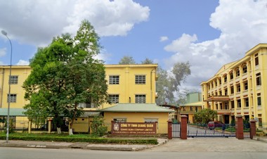 Công ty TNHH Quang Quân - Hà Nam 1 - Khu công nghiệp Đồng Văn 1, Đồng Văn, tỉnh Ninh Bình