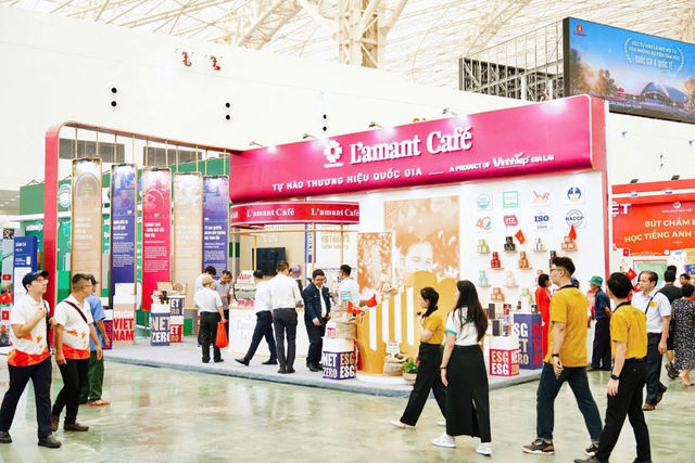 Tại L'amant Café, phát triển bền vững không phải là một chiến dịch truyền thông ngắn hạn, mà là kim chỉ nam cho sự sống còn của doanh nghiệp. 