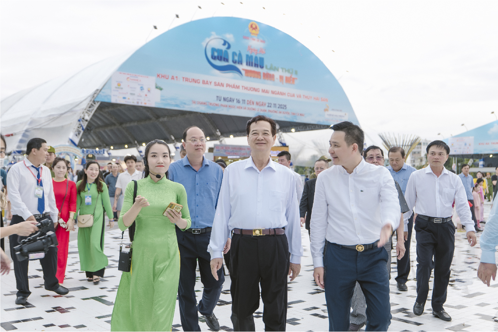 Vì sao Vương Hậu được tin tưởng đồng hành cùng các sự kiện quy mô lớn?
