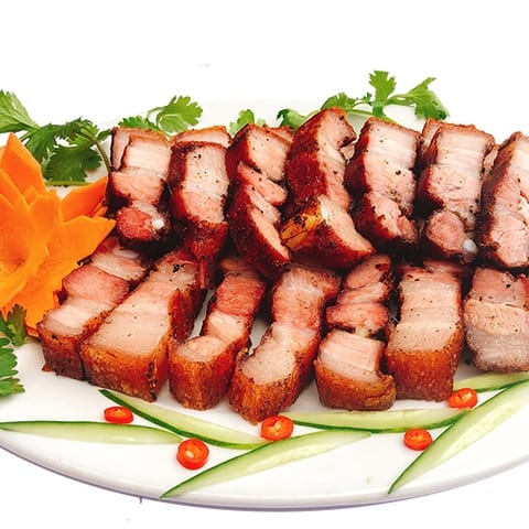 Đĩa thịt ba rọi heo rừng lai nướng thái lát