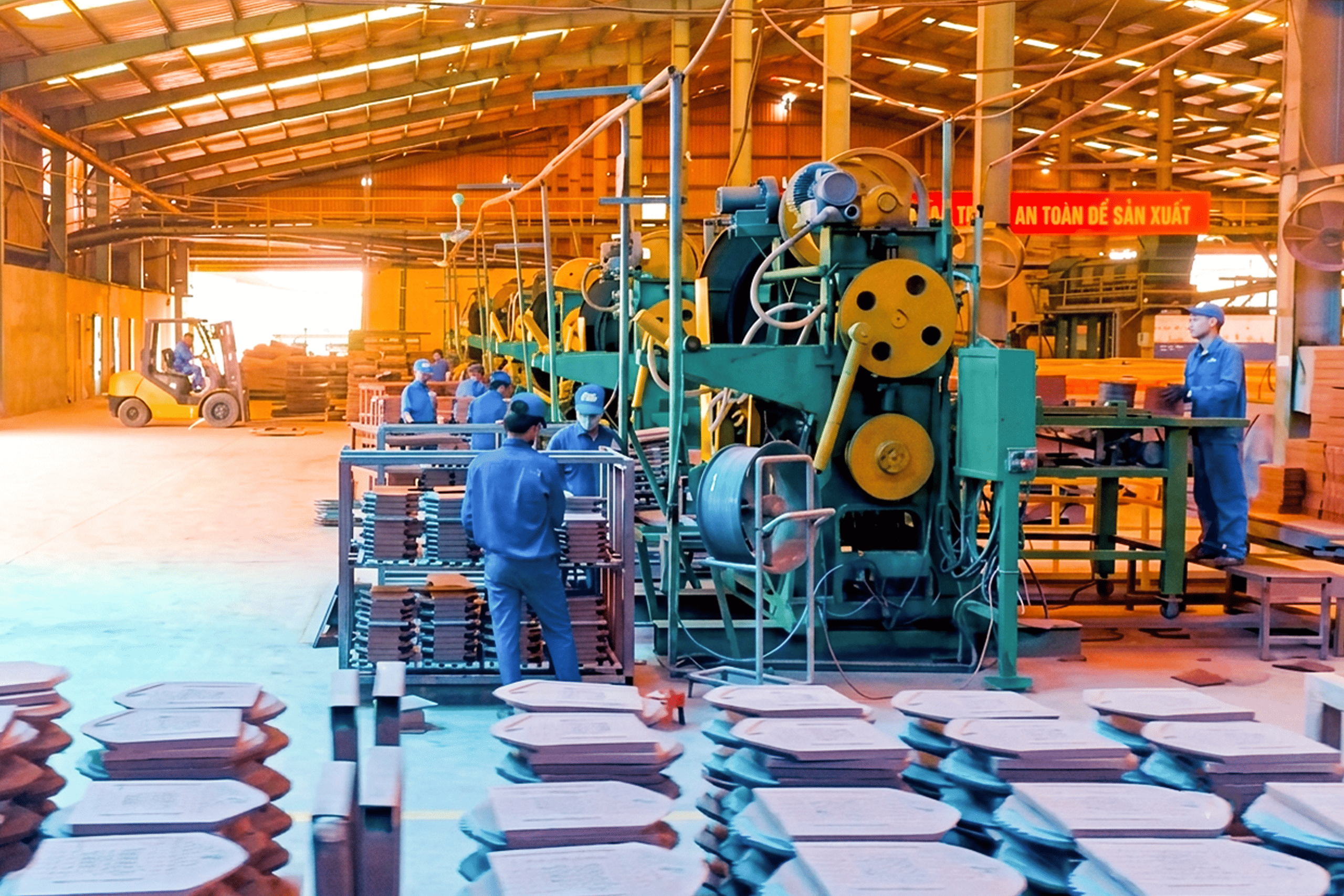 Dây chuyền ép chân không hiện đại