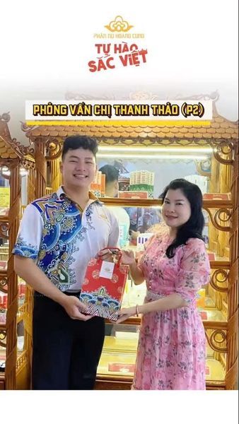 Khách hàng nói gì về Phấn Nụ Hoàng Cung