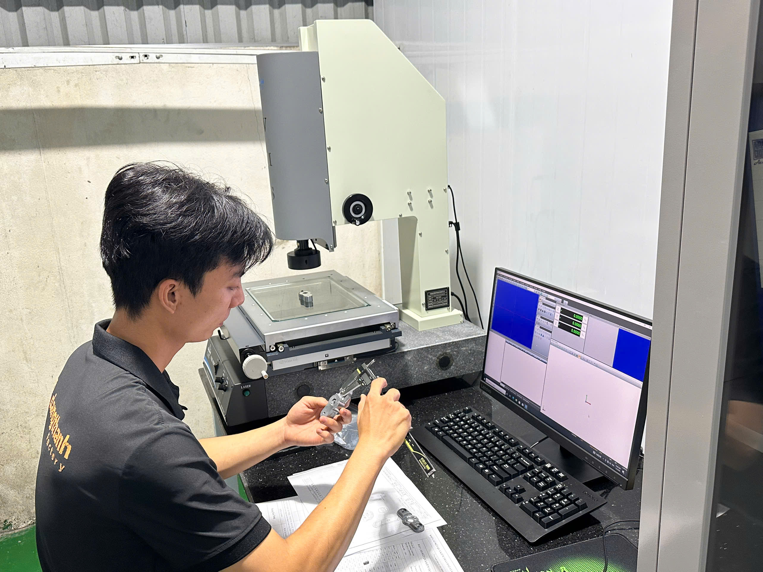 Máy đo tọa độ 3 chiều CMM