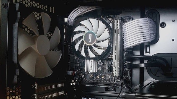 Cách lắp quạt tản nhiệt cho PC