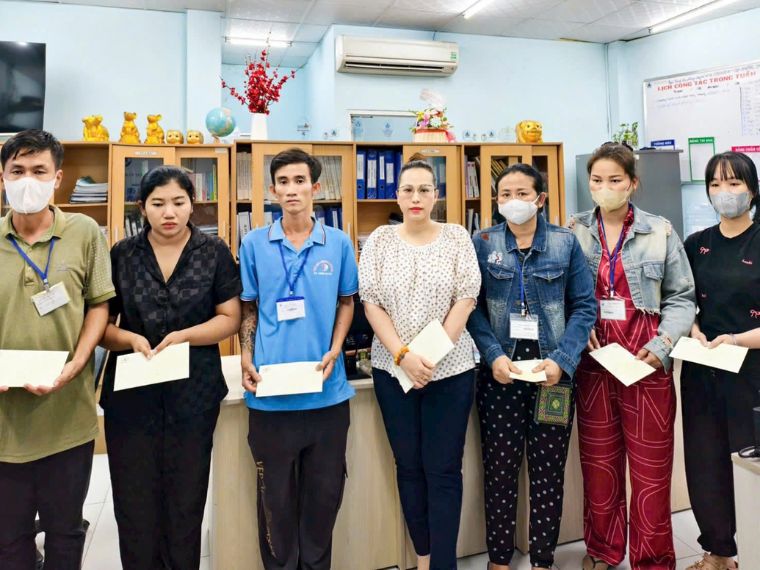 Đóng viện phí cho các bệnh nhi tại  Bệnh viện Nhi Đồng