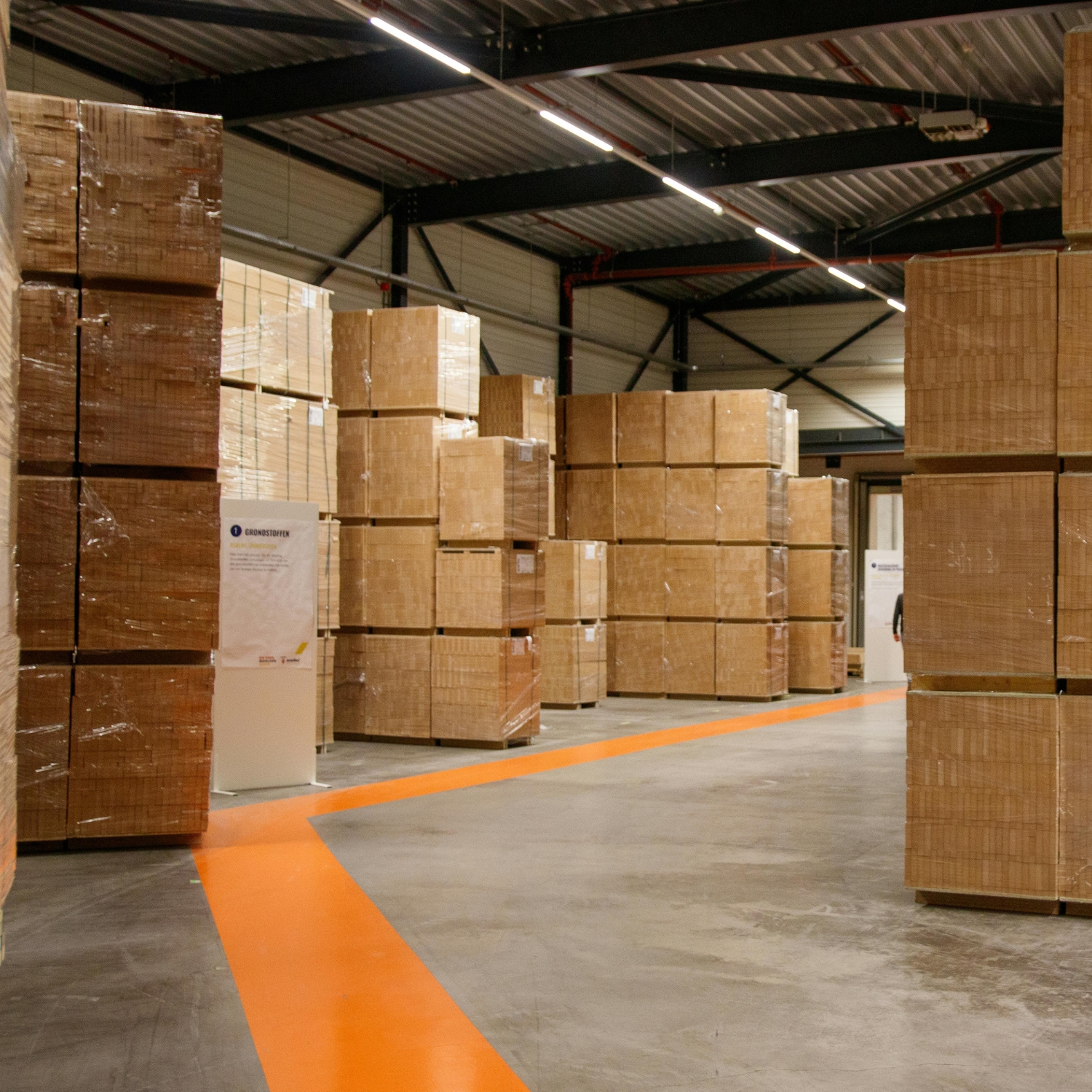 Logistics & Supply 4