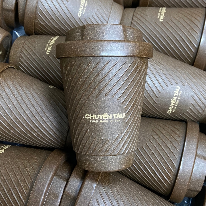 Chuyến Tàu Phan Mạnh Quỳnh