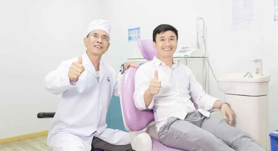 Đội ngũ bác sĩ Nha Khoa Vạn Thành