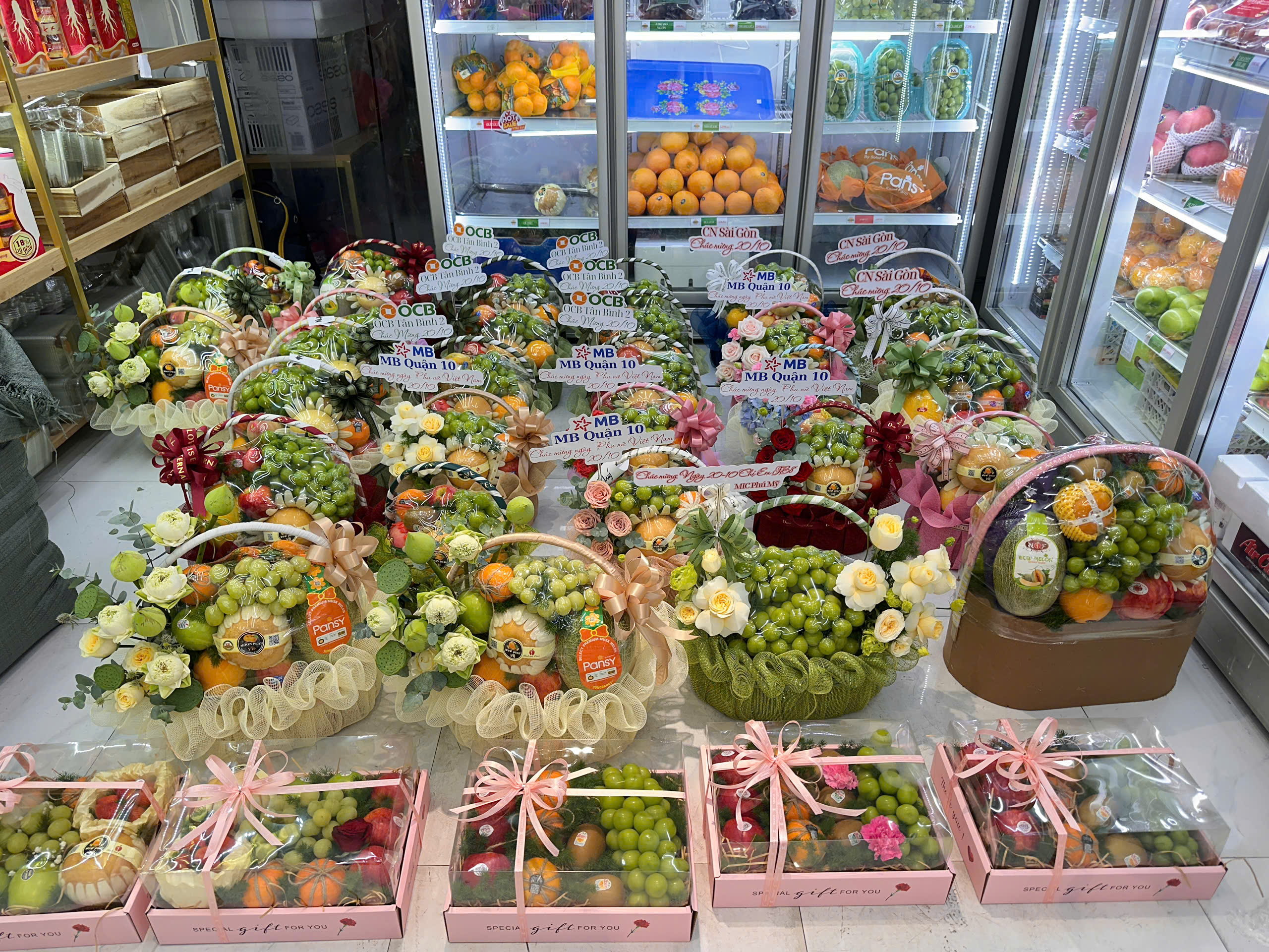 <b> Sản Phẩm Giao Khách </b> 4