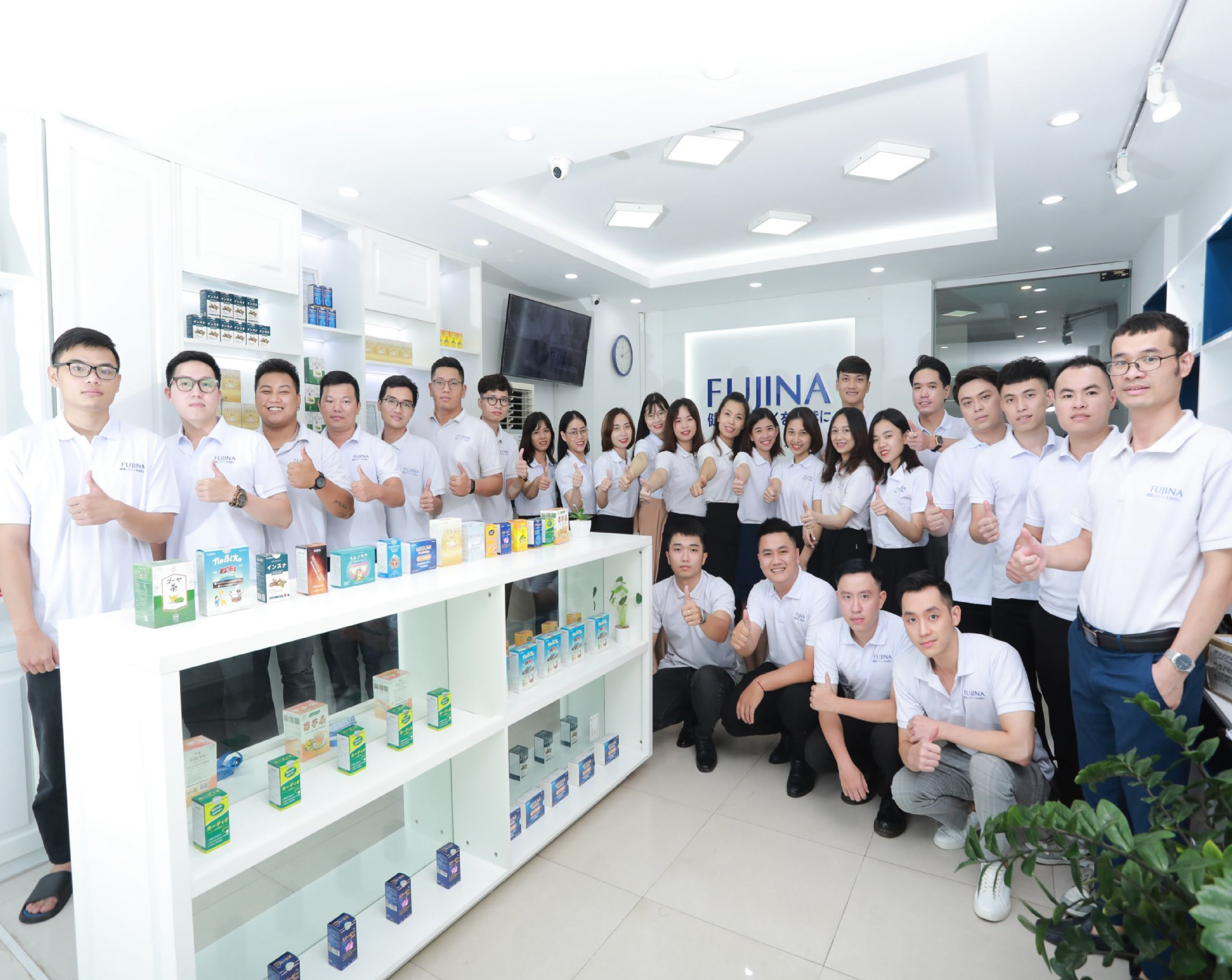 Ra mắt thương hiệu FUJINA