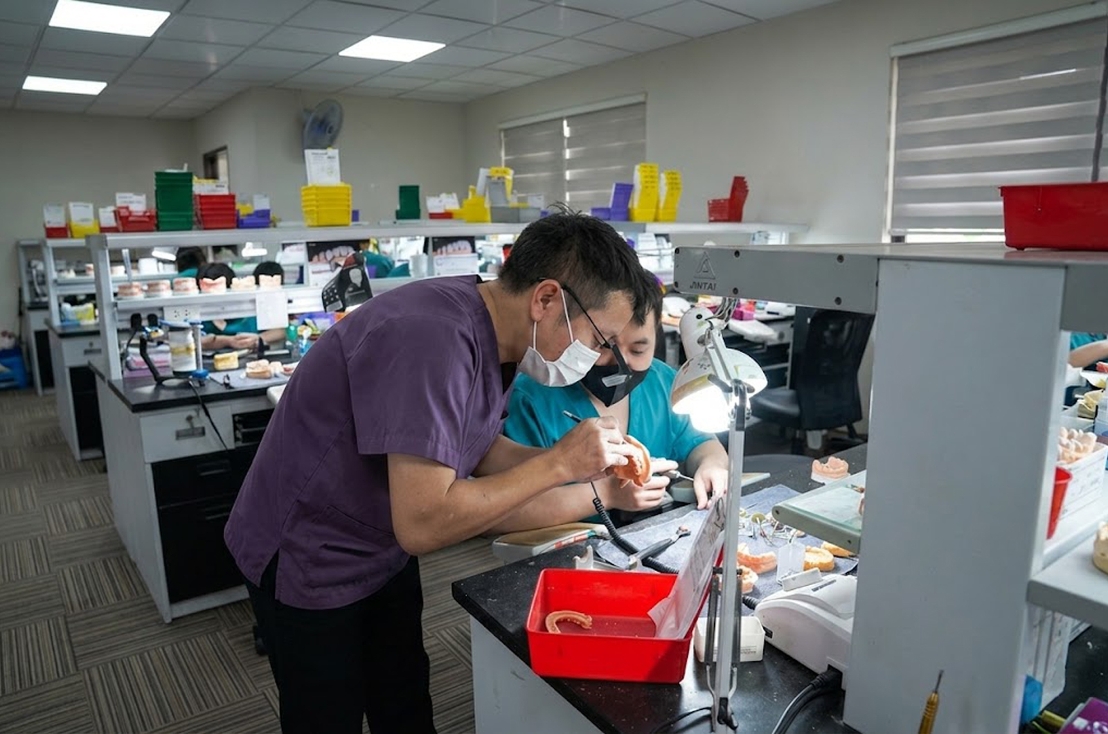 Giải đáp nhanh về quyền lợi của học viên khi theo học Trung cấp Y Khoa Việt Nam