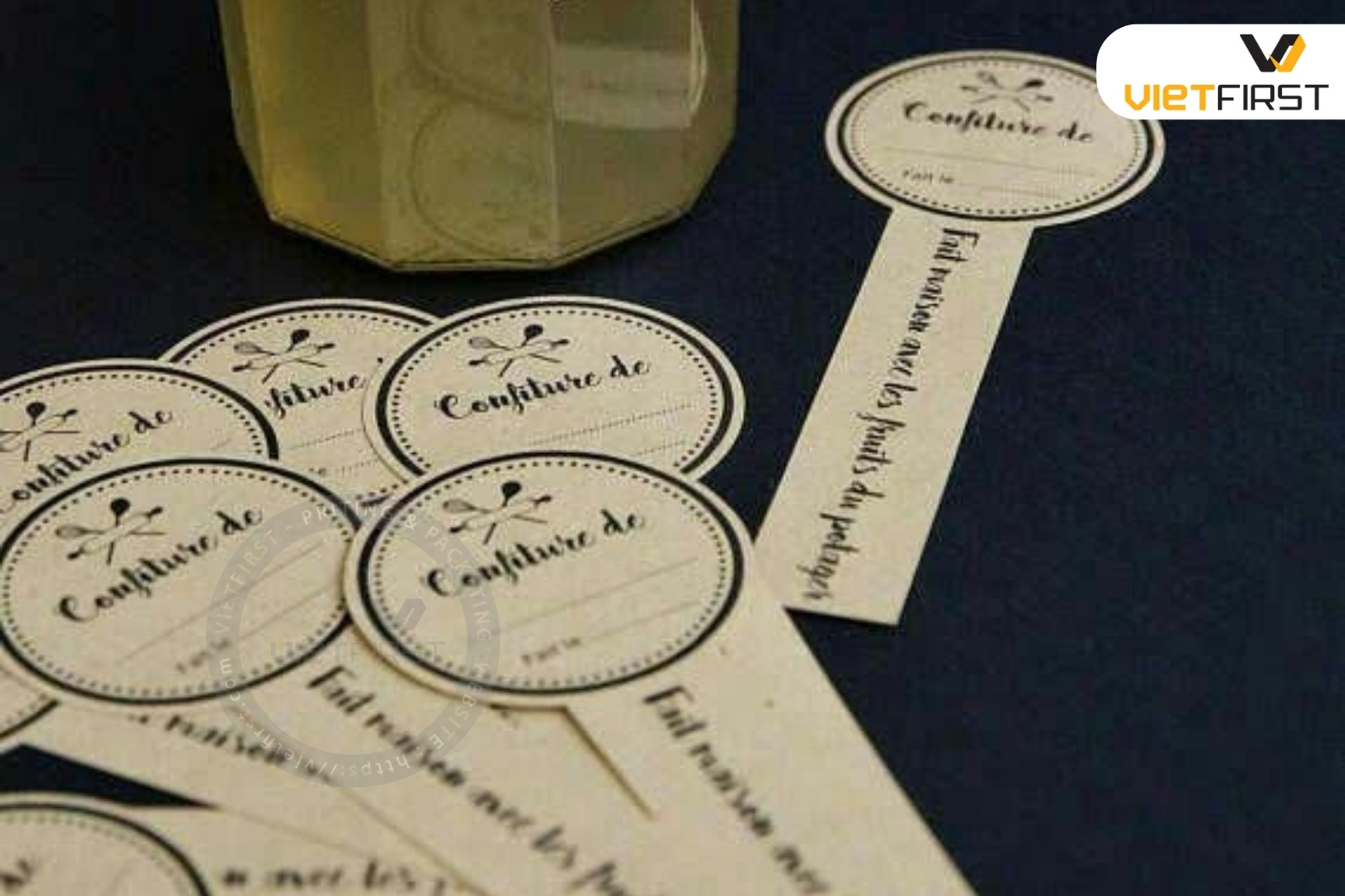 tem decal giấy kraft