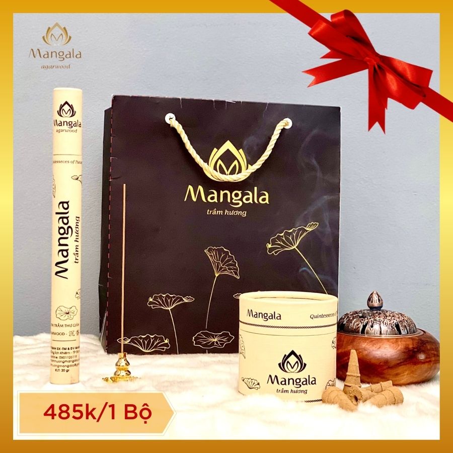 Set quà Mangala Trắng gồm có: Nhang Trầm Không Tăm Cao Cấp, Nụ Trầm Không Tăm, Lư Xông Nắp Đồng + Dĩa Hồ Lô Kim.