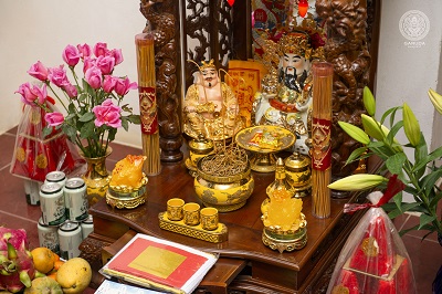 Có nên thắp hương hàng ngày không