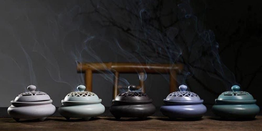 Mua Trầm hương tại Tuy Hòa cần lưu ý đến mùi thơm và chất lượng sản phẩm nguồn hàng thiên nhiên không độc hại