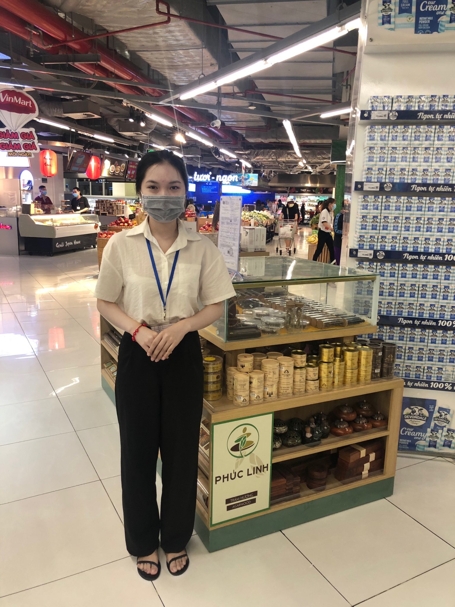 Mua nụ trầm hương ở đâu? tại TPHCM bạn tham khảo qua địa chỉ cửa hàng Vinmart tại TTTM Vincom Lemart 81